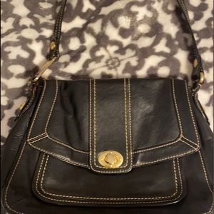 Leather SAK HANDBAG, like new. Single strap.